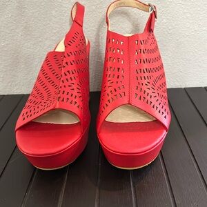 CAMSSOO RED PLATFORM HEELS
